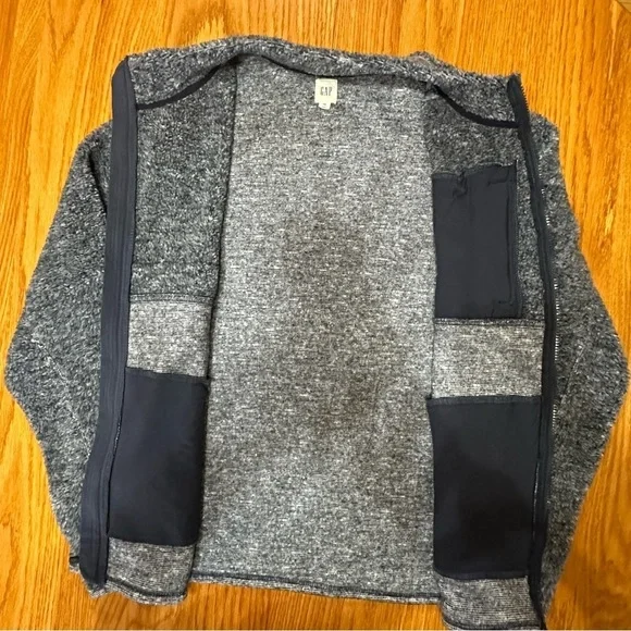 Gap Men’s Fleece Jacket - Picture 7 of 8